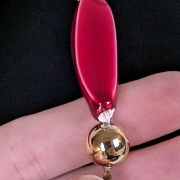 (2/$20) Vintage Red Beaded Necklace - Picture 4 of 6